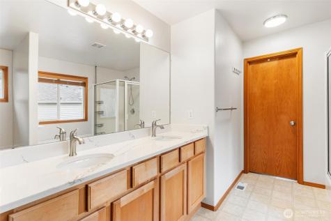 23425 SE 261st Court Maple Valley WA 98038