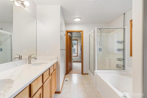 23425 SE 261st Court Maple Valley WA 98038