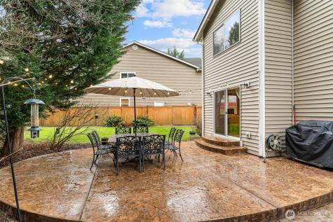 23425 SE 261st Court Maple Valley WA 98038