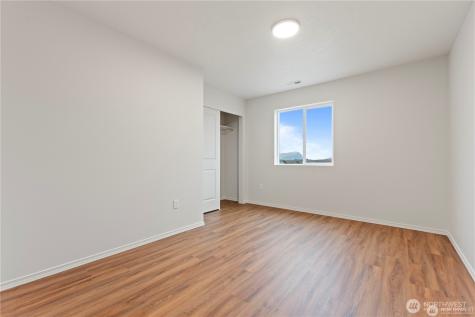 602 Karen Avenue Royal City WA 99357