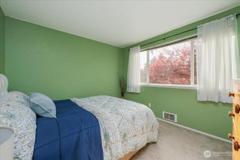 19906 28th Avenue W Lynnwood WA 98036