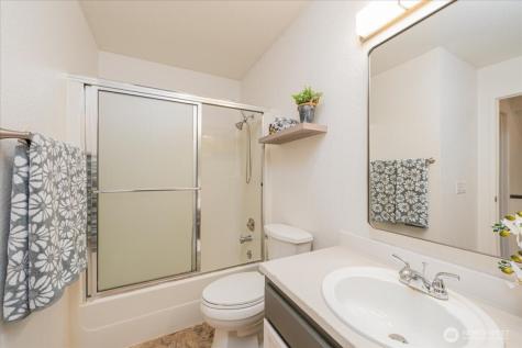 19906 28th Avenue W Lynnwood WA 98036