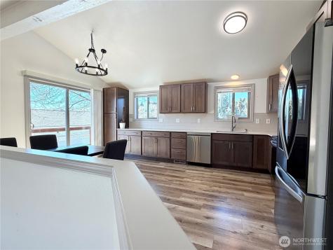 611 Hillcrest Circle Drive Omak WA 98841