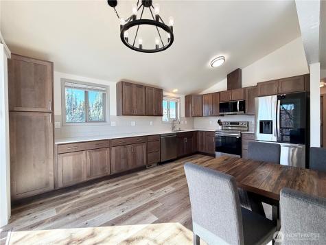 611 Hillcrest Circle Drive Omak WA 98841