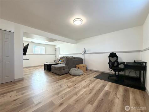611 Hillcrest Circle Drive Omak WA 98841