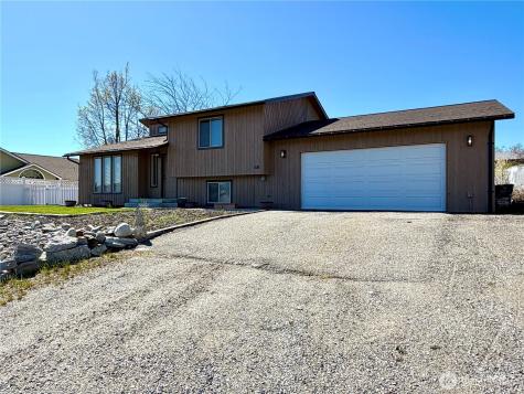 611 Hillcrest Circle Drive Omak WA 98841