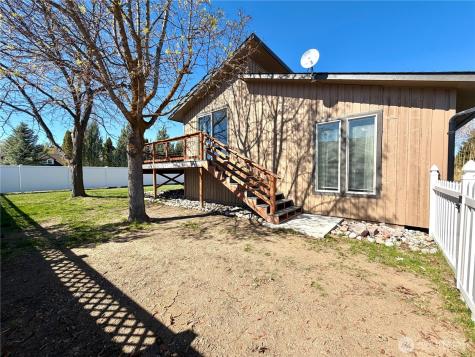 611 Hillcrest Circle Drive Omak WA 98841