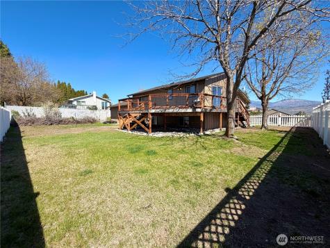 611 Hillcrest Circle Drive Omak WA 98841