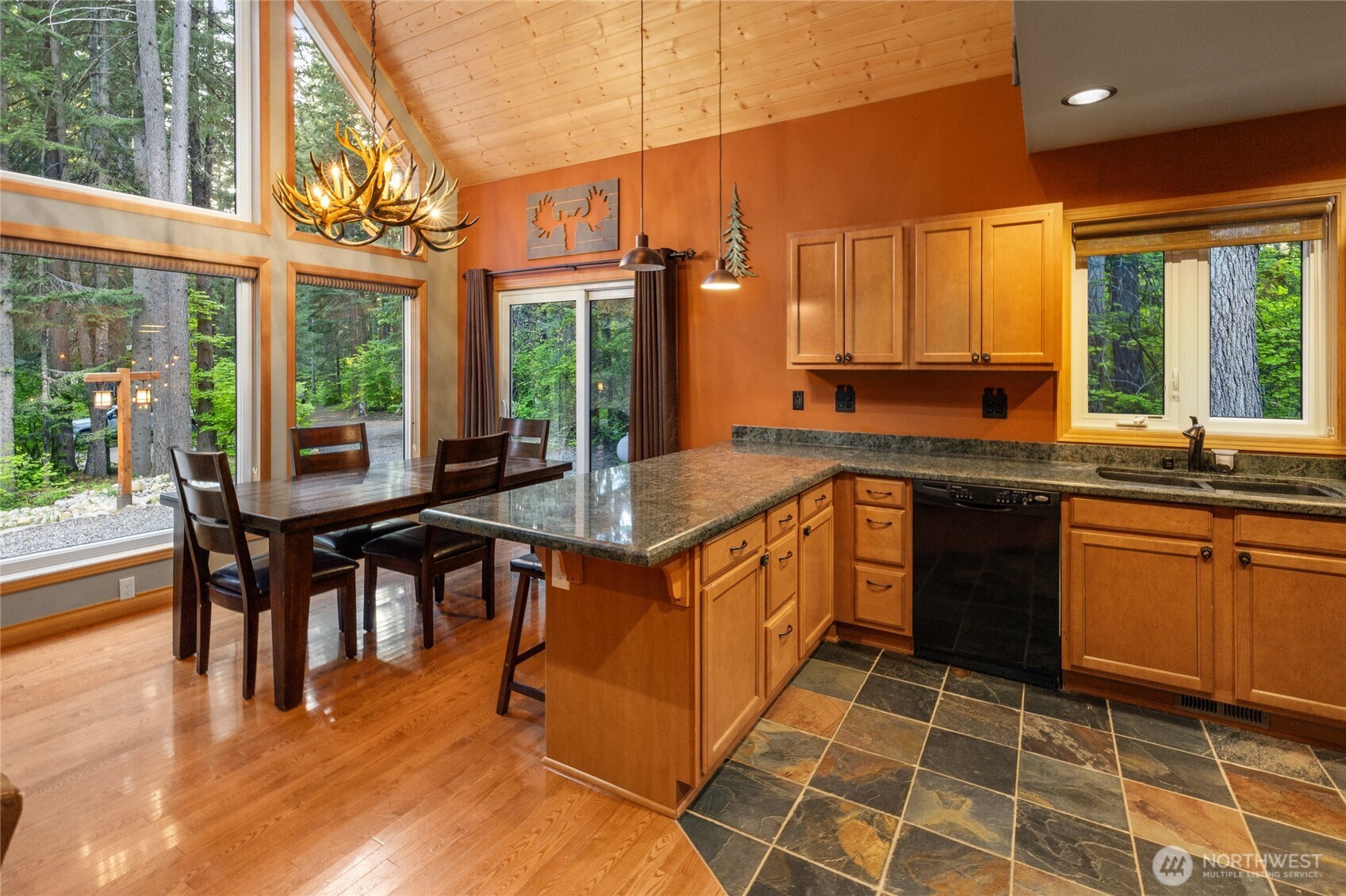 350 Redwood Lane Ronald WA 98940
