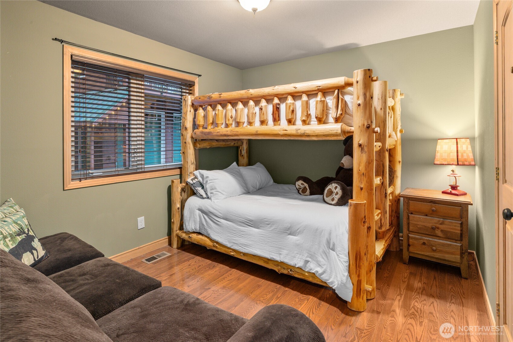 350 Redwood Lane Ronald WA 98940