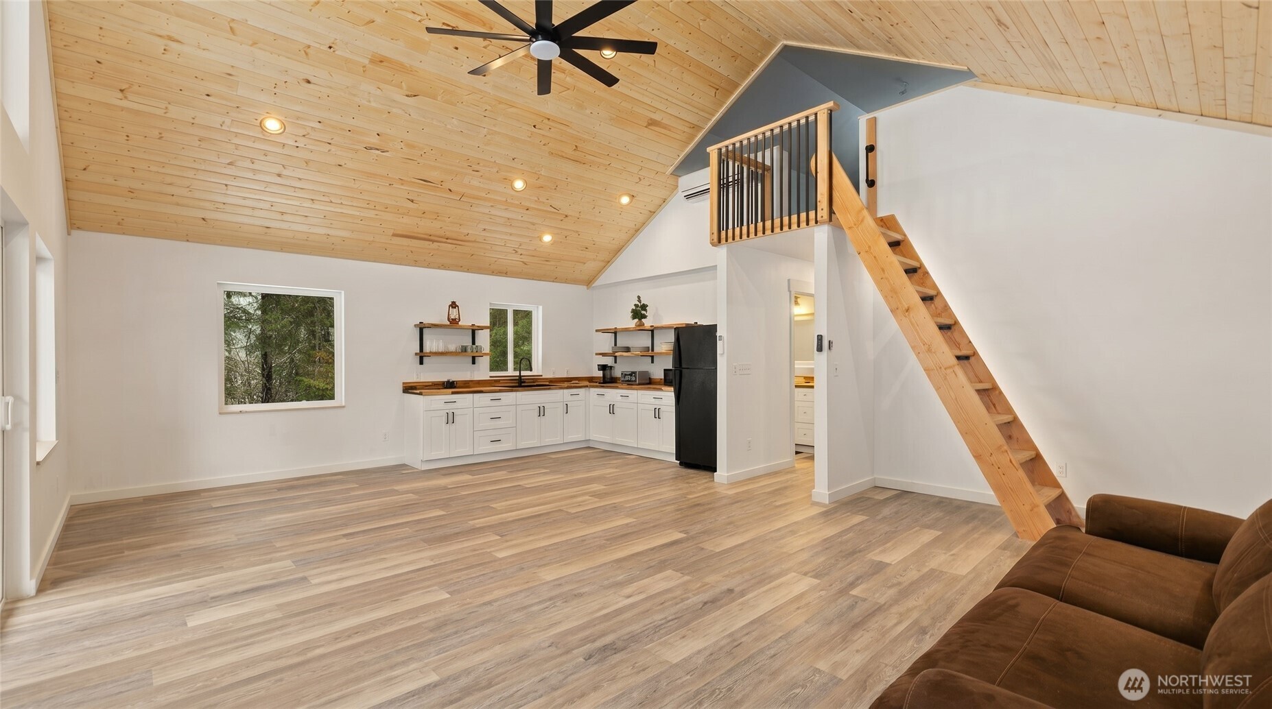 350 Redwood Lane Ronald WA 98940