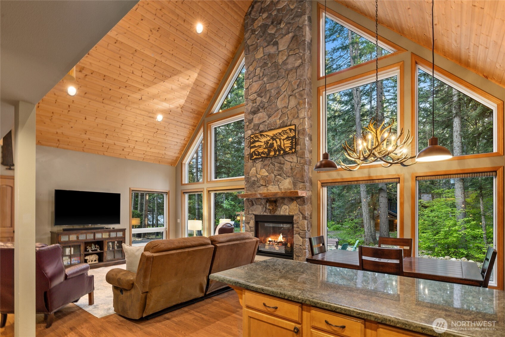 350 Redwood Lane Ronald WA 98940
