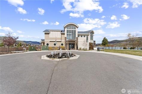 1350 W Woodin Avenue Chelan WA 98816