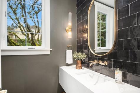 17120 SE 29th Place Bellevue WA 98008