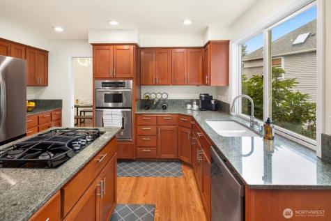 14916 NE 76th Court Redmond WA 98052