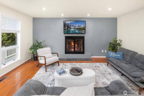 14916 NE 76th Court Redmond WA 98052