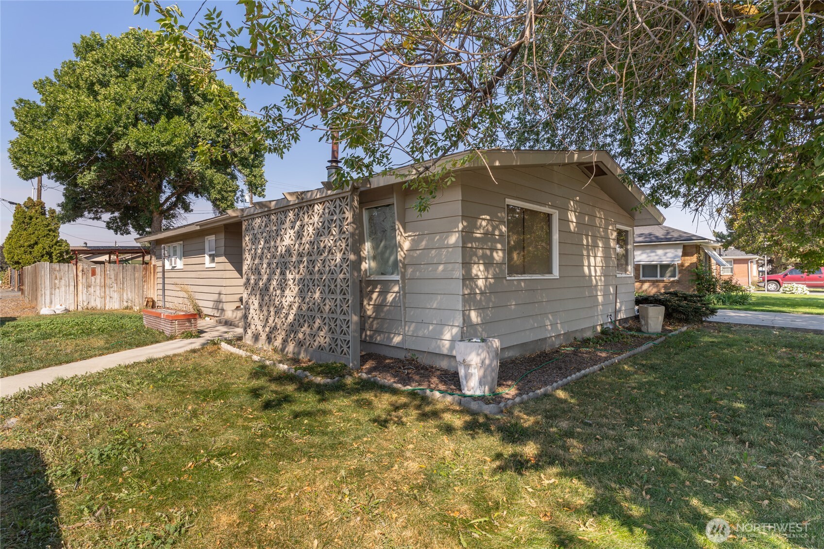 218 SW 3rd Avenue Quincy WA 98848