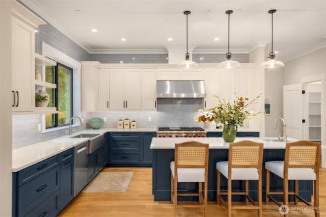 4740 Rose Avenue NE Bainbridge Island WA 98110