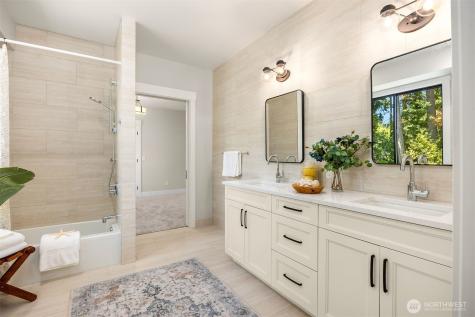 4740 Rose Avenue NE Bainbridge Island WA 98110