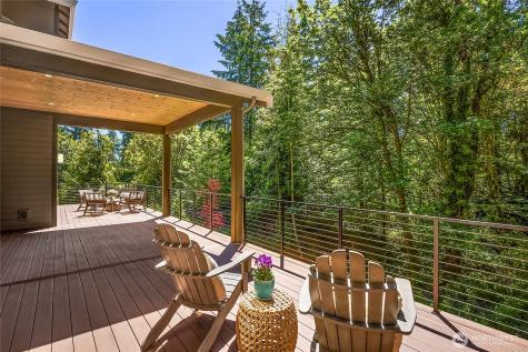 4740 Rose Avenue NE Bainbridge Island WA 98110
