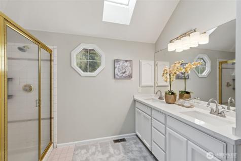 22226 NE 19th Street Sammamish WA 98074