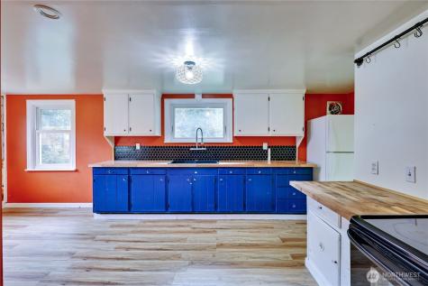2821 NW Costa Vida Way Poulsbo WA 98370