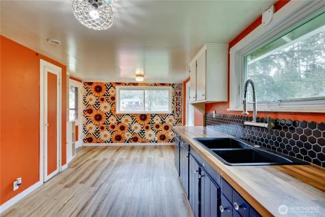 2821 NW Costa Vida Way Poulsbo WA 98370