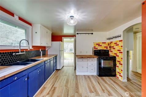 2821 NW Costa Vida Way Poulsbo WA 98370