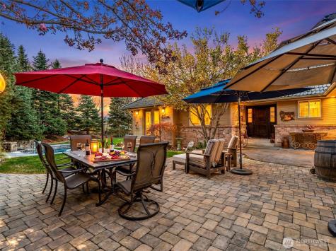 810 Briarwood Drive East Wenatchee WA 98802