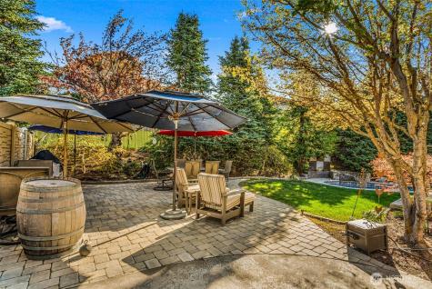 810 Briarwood Drive East Wenatchee WA 98802