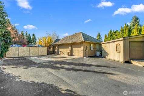 810 Briarwood Drive East Wenatchee WA 98802