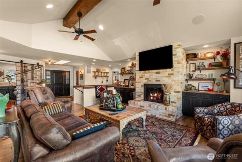 810 Briarwood Drive East Wenatchee WA 98802