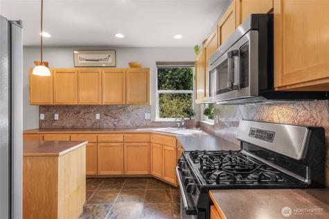 810 S Hills Drive Bellingham WA 98229