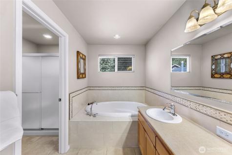810 S Hills Drive Bellingham WA 98229