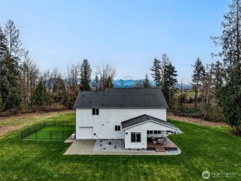 23670 SE 448th Street Enumclaw WA 98022