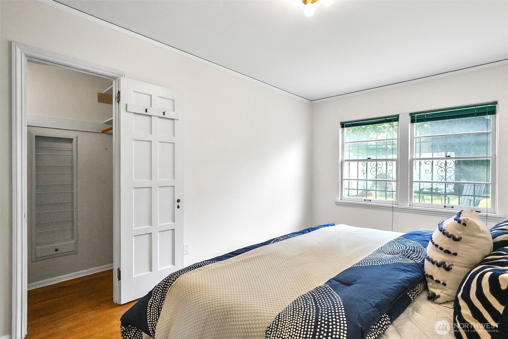 2814 42nd Avenue W Seattle WA 98199