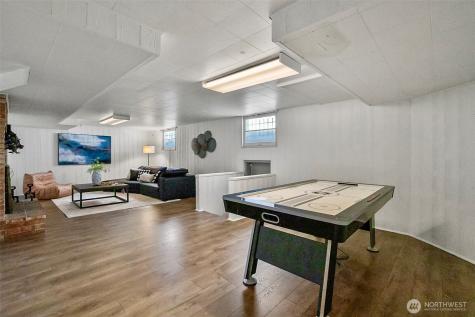 2814 42nd Avenue W Seattle WA 98199