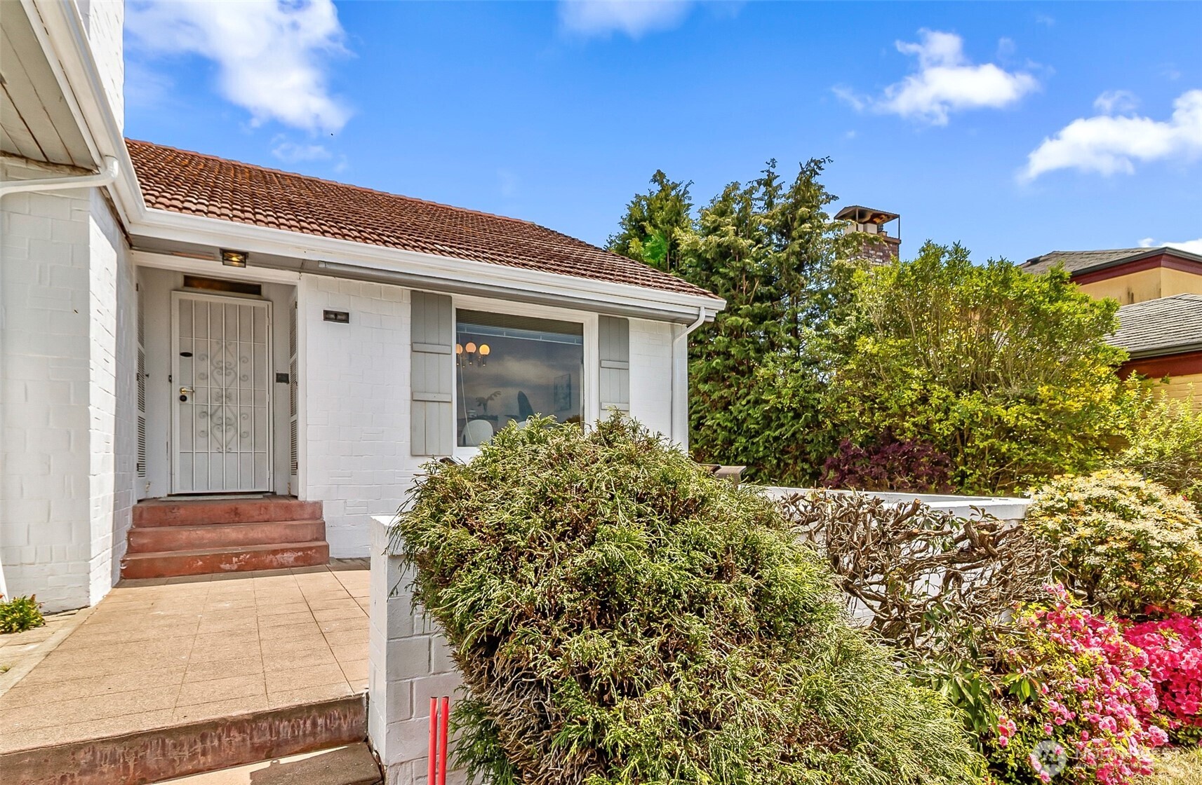 2814 42nd Avenue W Seattle WA 98199
