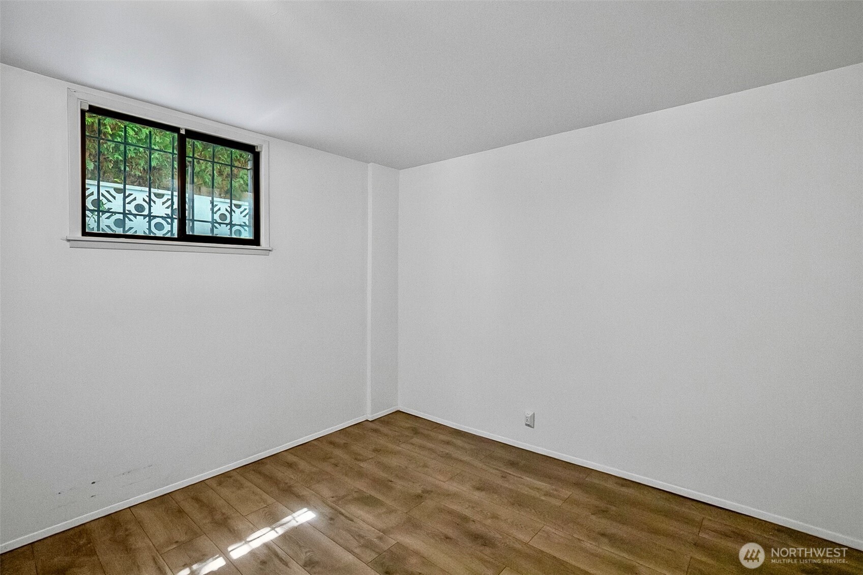 2814 42nd Avenue W Seattle WA 98199