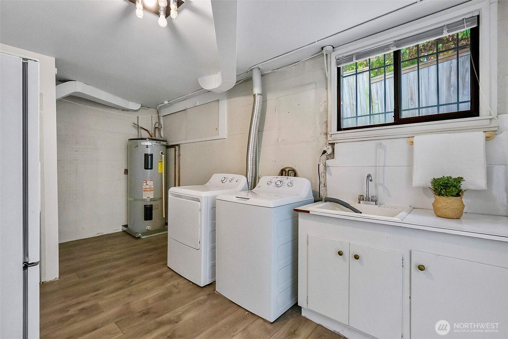 2814 42nd Avenue W Seattle WA 98199