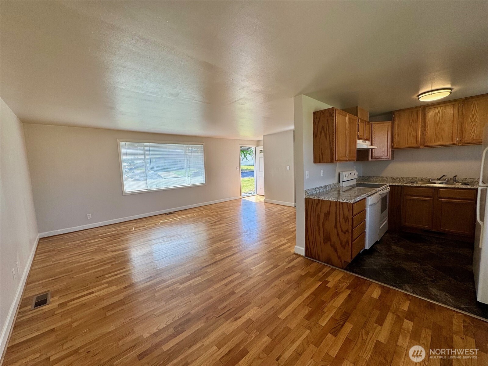 610 S Grand Drive Moses Lake WA 98837