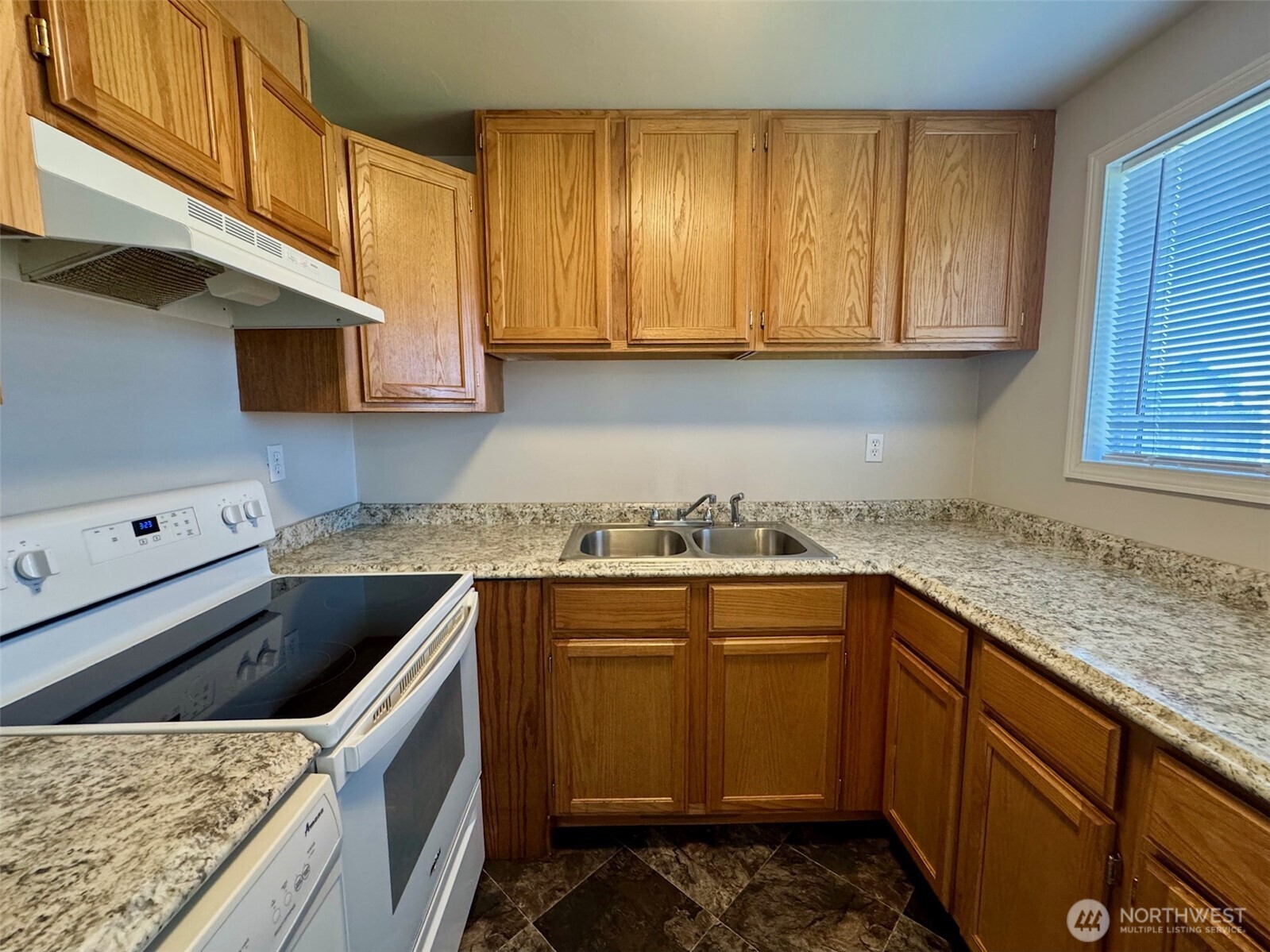 610 S Grand Drive Moses Lake WA 98837