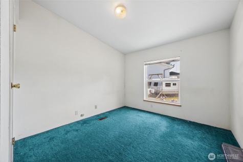 2203 151st Street E Tacoma WA 98445