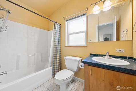 2203 151st Street E Tacoma WA 98445