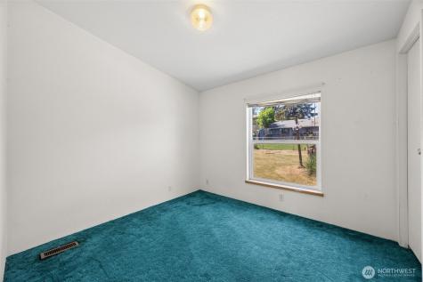 2203 151st Street E Tacoma WA 98445