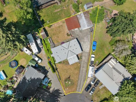 2203 151st Street E Tacoma WA 98445