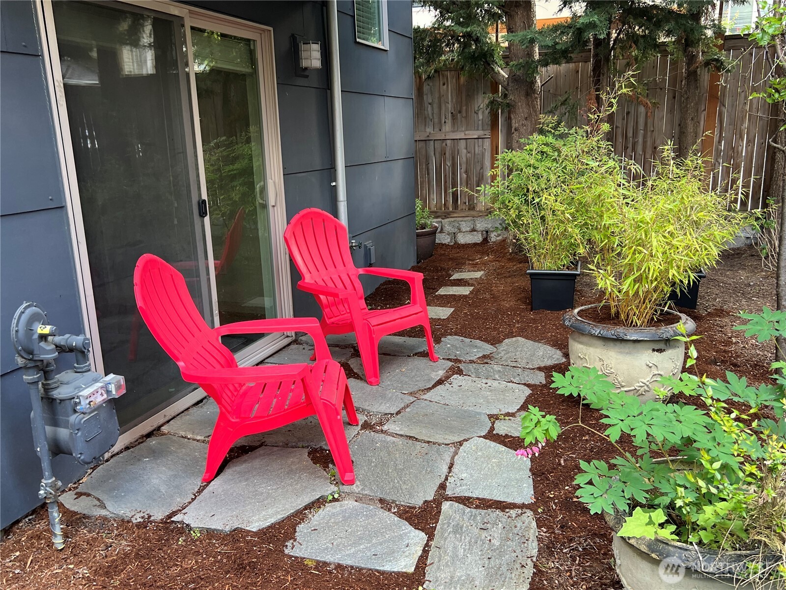 5015 37th Avenue S Seattle WA 98118