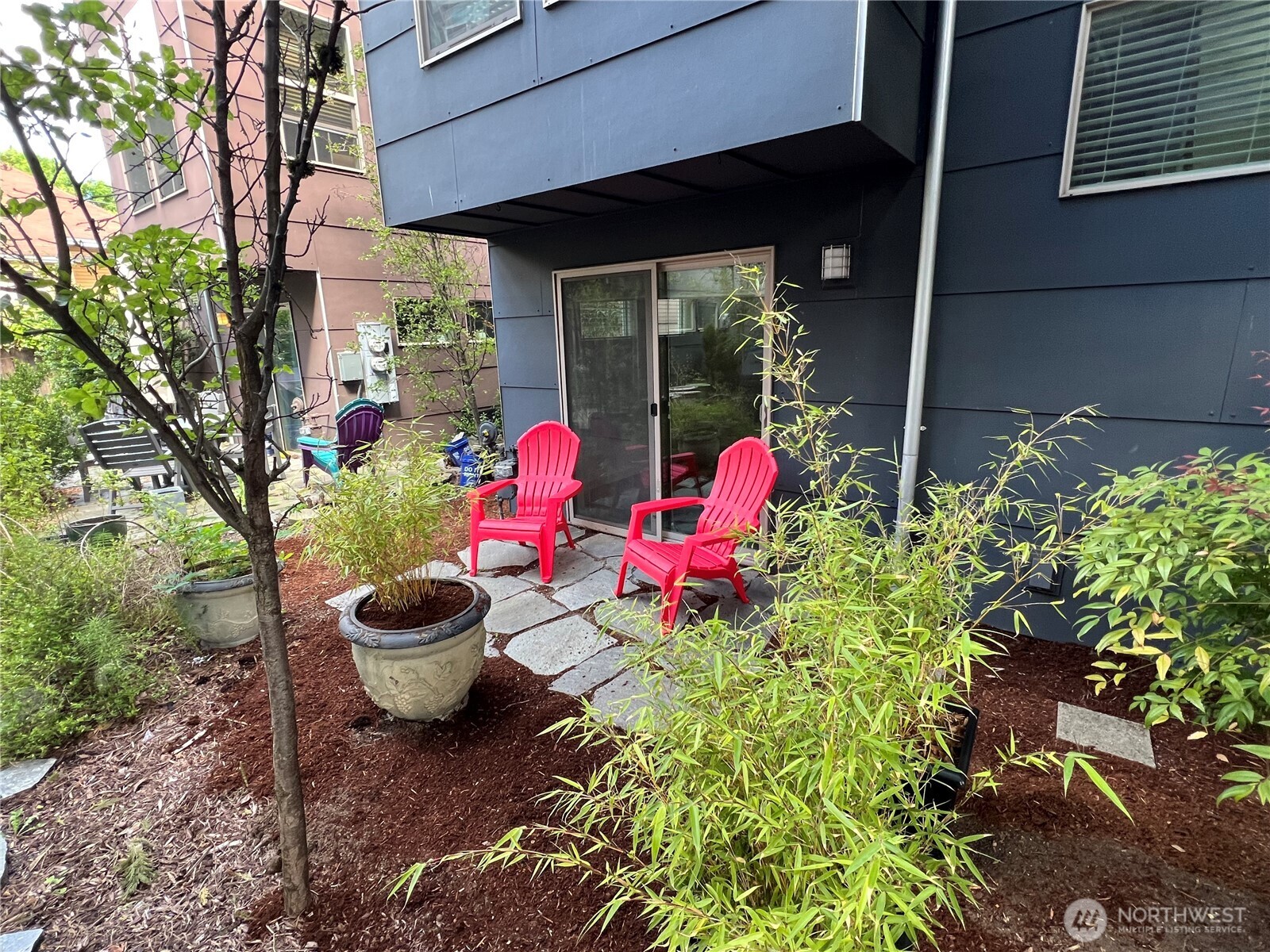 5015 37th Avenue S Seattle WA 98118