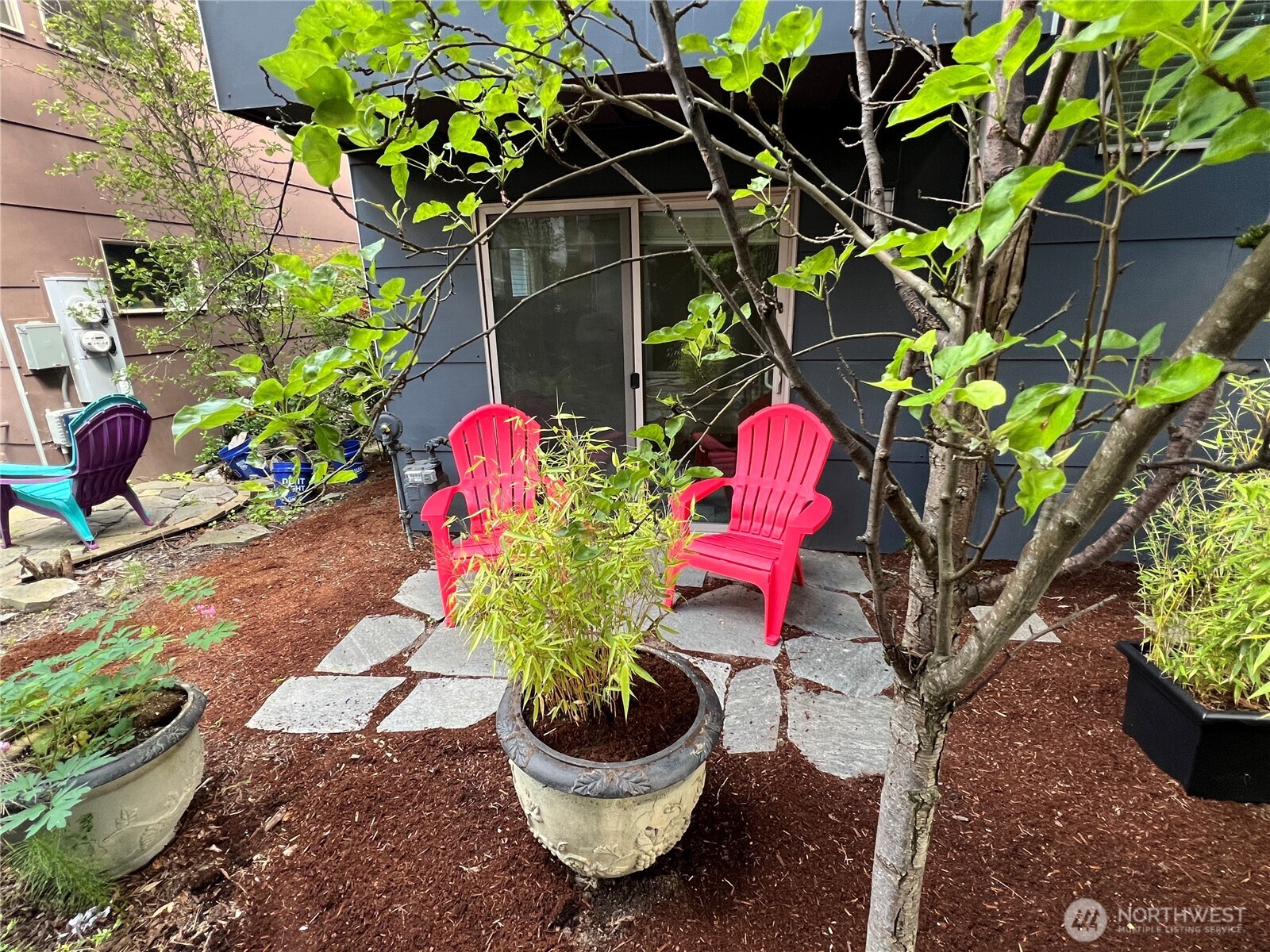 5015 37th Avenue S Seattle WA 98118
