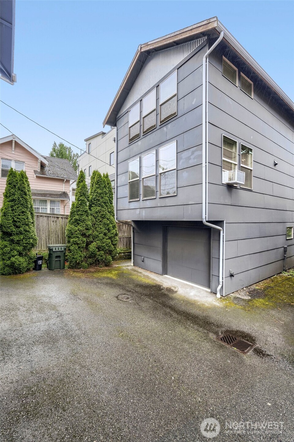 5015 37th Avenue S Seattle WA 98118